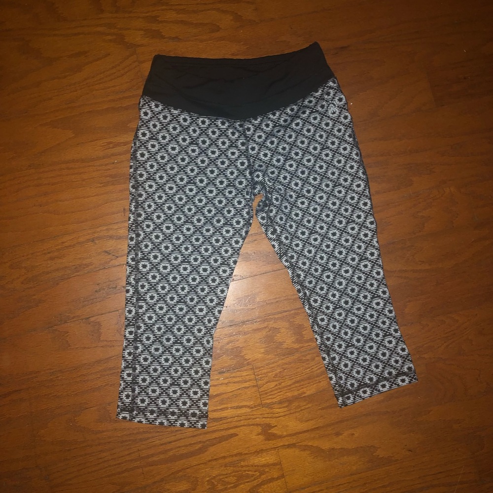Be Inspired black and white leggings